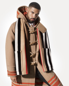 Burberry Festive Campaign c Courtesy of Burberry _ Mert Alas and Marcus Piggott_013