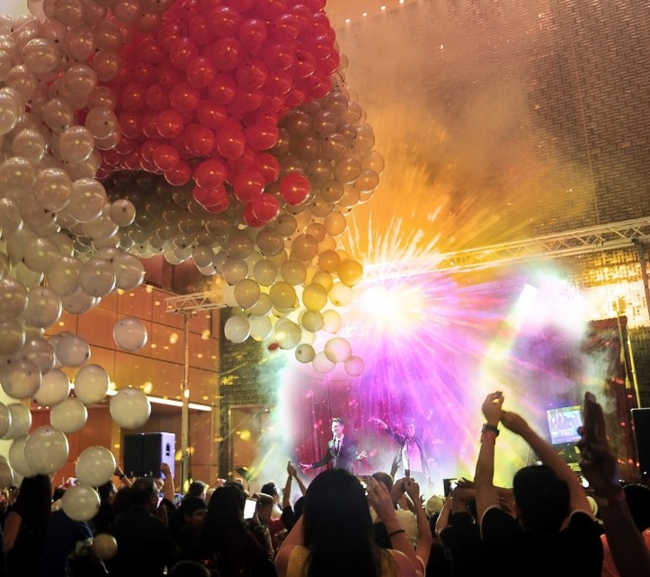 PP18 - Pillar Poster - NYE 2016-2017