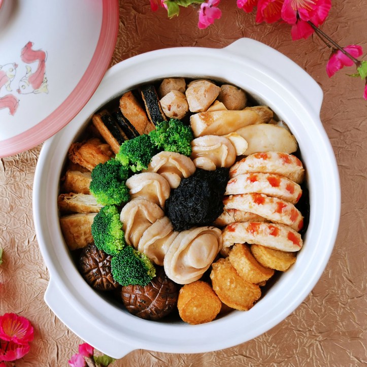 Copthorne King's Singapore - King's Vegetarian Treasure Pot.jpg