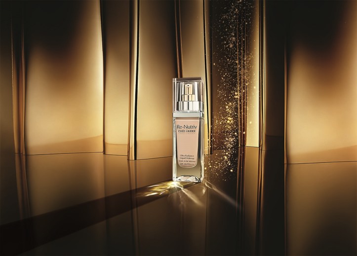 FL19_COL_ReNutriv_Liquid_Makeup_LB_C_cropping_ASIA_F_REL_300dpi.