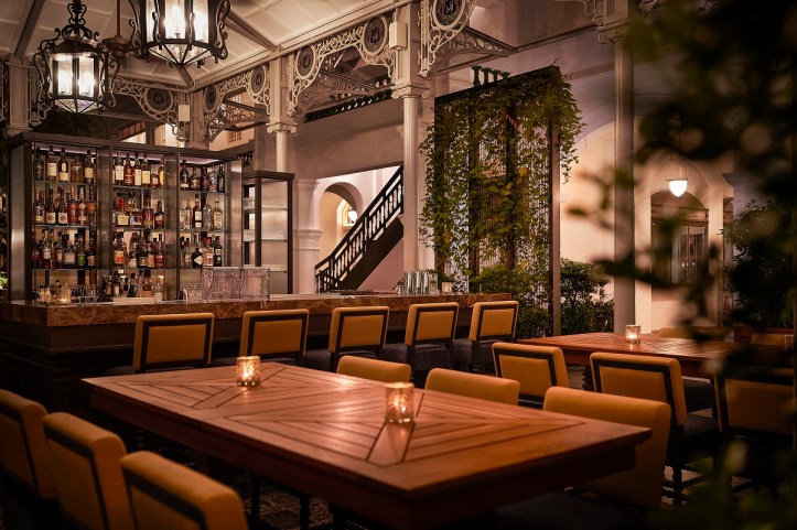 Seating Area 2 - Raffles Courtyard