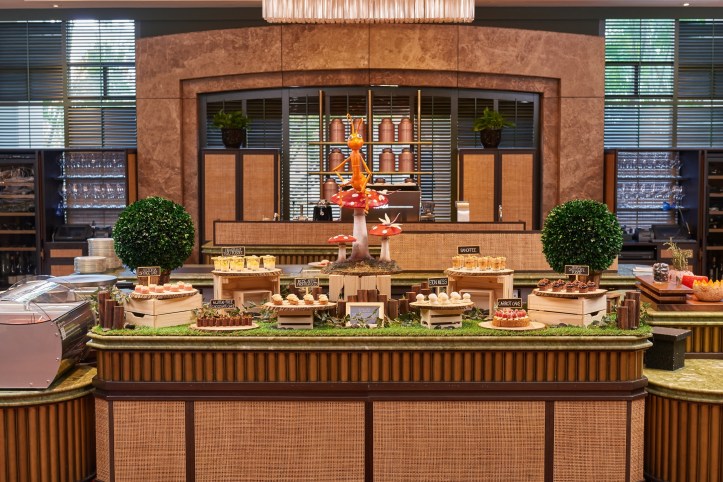 Regent Singapore_Tea Lounge_English Garden_Dessert Buffet