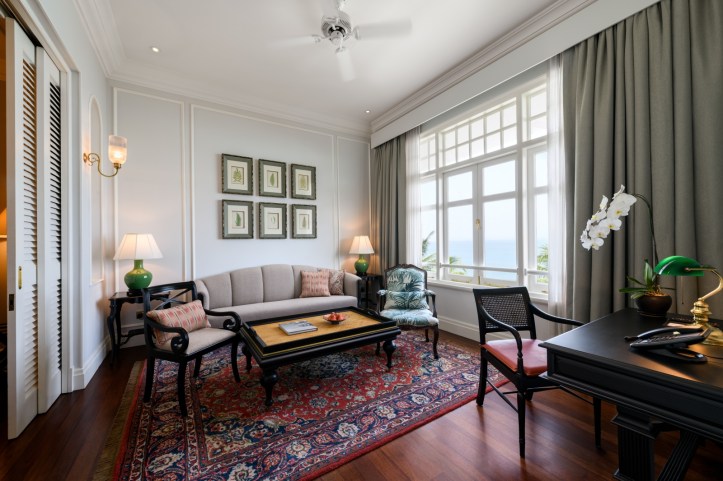 Deluxe Suite living room