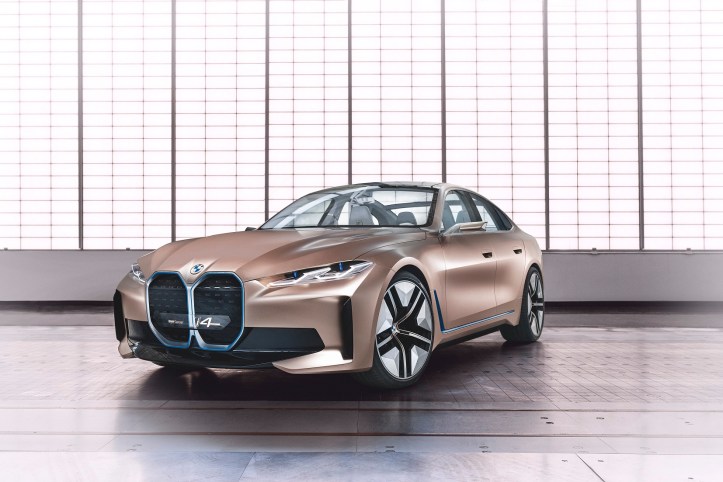 P90384988_highRes_bmw-concept-i4-02-20