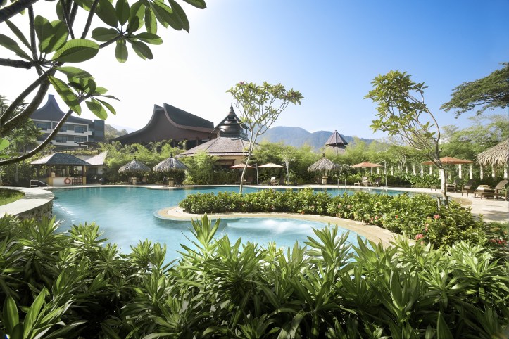 Rasa Wing Swimming Pool 01