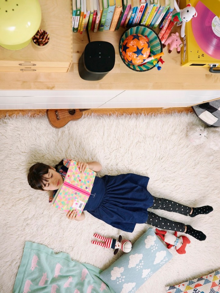 Sonos-Lifestyle-Product-Shots-One-Child