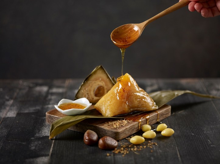Holiday Inn Singapore Atrium_Xin's Signature Red Lotus Seed Paste Dumpling served with Osmanthus Sauce