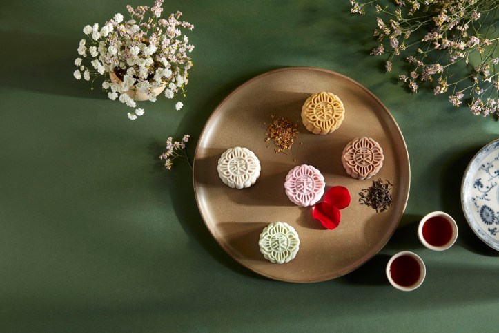 Group Snow-Skin Mooncake